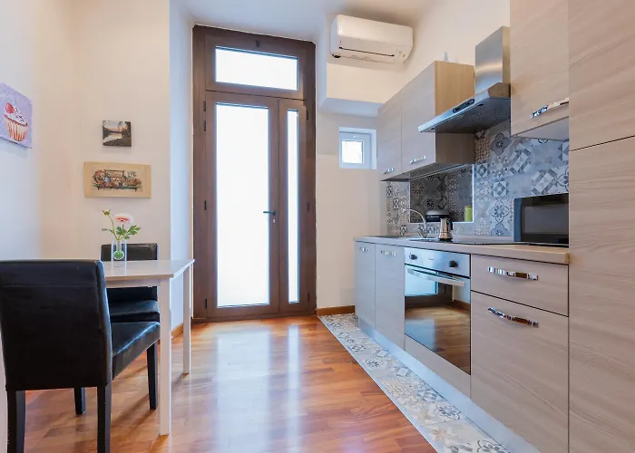 Ai Piedi Della Collina By Wonderful Italy Apartman *